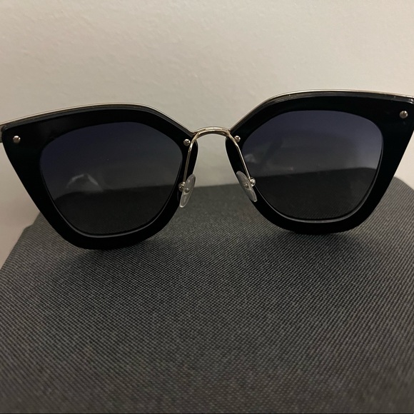 Prada frames - Picture 6 of 7